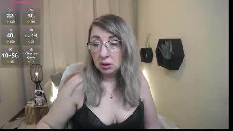 helenenigma online show from 26, 2, 2026