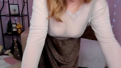 Snapshot of helens_lov chatting on 17, 12, 2024 Helen online show from 17, 12, 2024