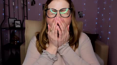 Snapshot of helens_lov chatting on 31, 1, 2025 Helen online show from 31, 1, 2025