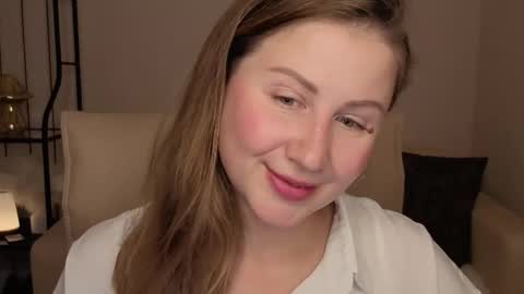 Snapshot of helens_lov chatting on 9, 10, 2025 Helen online show from 9, 10, 2025