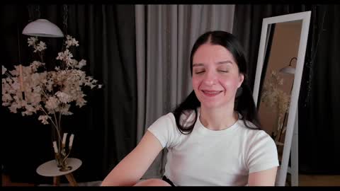 Snapshot of helentasty_ chatting on 19, 1, 2025 Helen online show from 19, 1, 2025