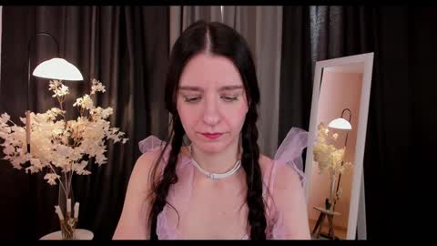 Snapshot of helentasty_ chatting on 1, 2, 2025 Helen online show from 1, 2, 2025