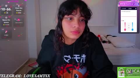 Helia Transfem and Amy online show from 10, 4, 2026