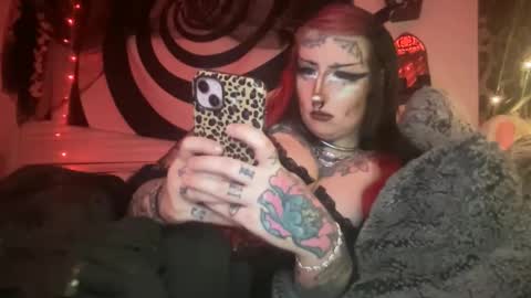 Bunnie Rotz online show from 17, 12, 2025