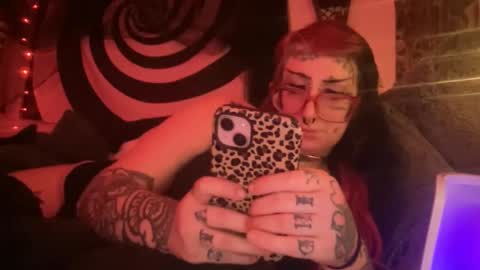 Bunnie Rotz online show from 21, 12, 2025