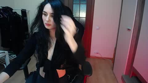 Snapshot of hella_helen chatting on 18, 5, 2026 Helen online show from 18, 5, 2026