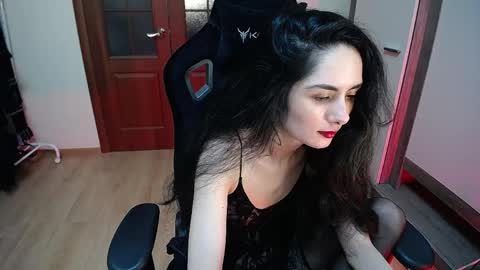 Snapshot of hella_helen chatting on 20, 5, 2026 Helen online show from 20, 5, 2026