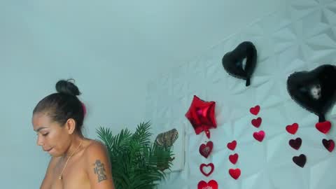 Snapshot of hellen_sky_ chatting on 28, 4, 2026 hellen online show from 28, 4, 2026