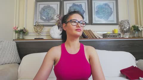    online show from 16, 1, 2025