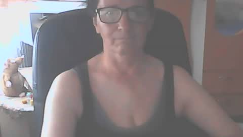 Snapshot of hellenmarie chatting on 22, 6, 2026 hellenmarie online show from 22, 6, 2026