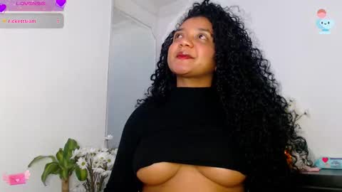 Snapshot of hello_candy chatting on 15, 9, 2025 Candy online show from 15, 9, 2025