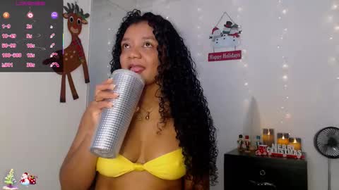 Snapshot of hello_candy chatting on 26, 11, 2025 Candy online show from 26, 11, 2025