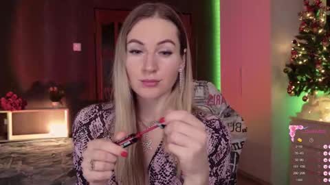 Alisia  Monday to Friday from 10 am to 4 pm GMT 2 online show from 18, 12, 2025