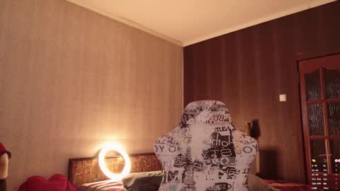 Snapshot of hello_lisha chatting on 6, 3, 2026 Alisia Monday to Friday from 10 am to 4 pm GMT 2 online show from 6, 3, 2026