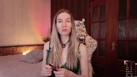 Snapshot of hello_lisha chatting on 4, 6, 2026 Alisia Monday to Friday from 10 am to 4 pm GMT 2 online show from 4, 6, 2026