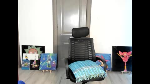 Snapshot of hellotitty_ chatting on 12, 4, 2026 Sandy online show from 12, 4, 2026