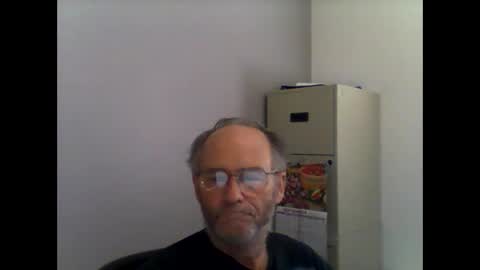 Snapshot of helopilot01 chatting on 10, 9, 2025 helopilot01 online show from 10, 9, 2025