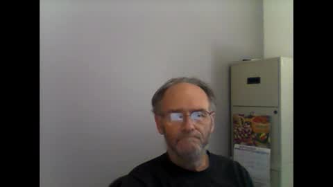 Snapshot of helopilot01 chatting on 11, 9, 2025 helopilot01 online show from 11, 9, 2025