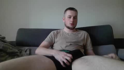 Snapshot of helpfynes chatting on 5, 3, 2026 helpfynes online show from 5, 3, 2026