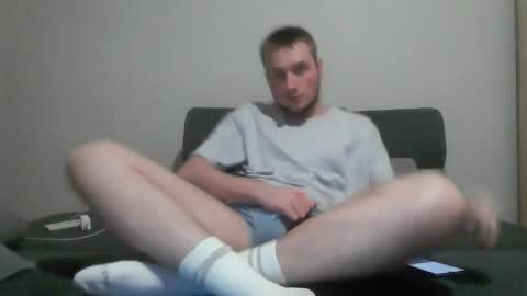 Snapshot of helpfynes chatting on 28, 3, 2026 helpfynes online show from 28, 3, 2026