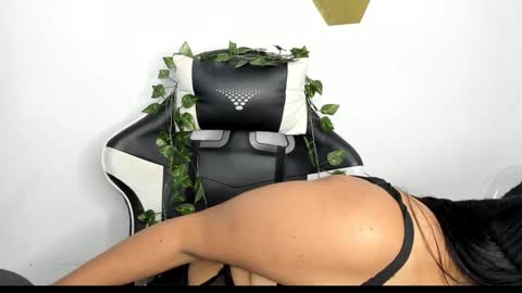 heluehorny13 online show from 19, 1, 2025