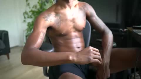 Snapshot of hendrixx89 chatting on 20, 5, 2026 DrixxTheGod online show from 20, 5, 2026