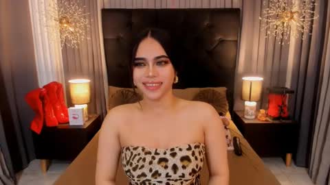 Snapshot of hennessygoddess69 chatting on 25, 1, 2025 HENNESSY online show from 25, 1, 2025