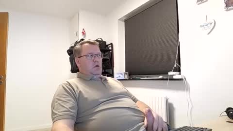 henrikrp1971 online show from 19, 12, 2024