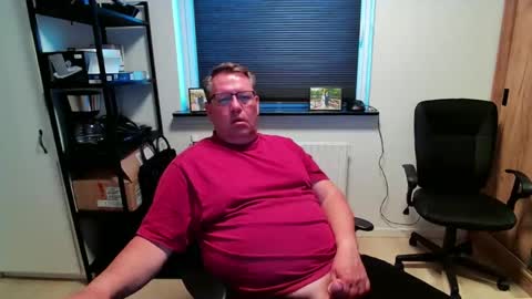 Snapshot of henrikrp1971 chatting on 1, 5, 2026 henrikrp1971 online show from 1, 5, 2026