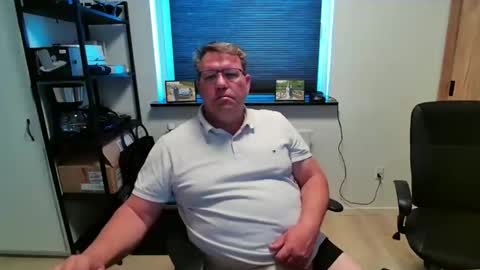 Snapshot of henrikrp1971 chatting on 8, 5, 2026 henrikrp1971 online show from 8, 5, 2026