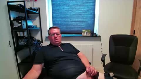 Snapshot of henrikrp1971 chatting on 1, 6, 2026 henrikrp1971 online show from 1, 6, 2026