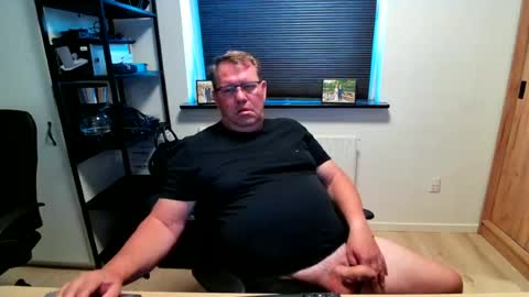 Snapshot of henrikrp1971 chatting on 20, 6, 2026 henrikrp1971 online show from 20, 6, 2026