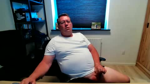 Snapshot of henrikrp1971 chatting on 29, 6, 2026 henrikrp1971 online show from 29, 6, 2026