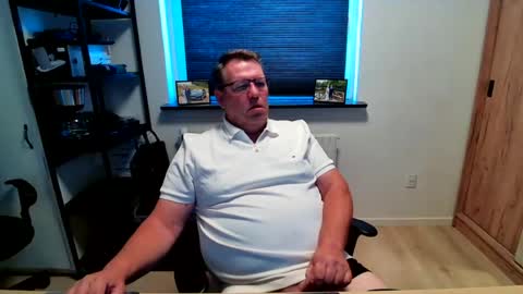 Snapshot of henrikrp1971 chatting on 8, 7, 2026 henrikrp1971 online show from 8, 7, 2026
