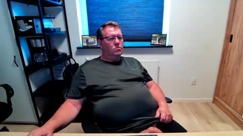 Snapshot of henrikrp1971 chatting on 23, 7, 2026 henrikrp1971 online show from 23, 7, 2026