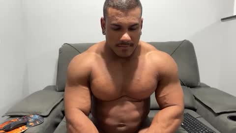 Henri online show from 7, 3, 2025