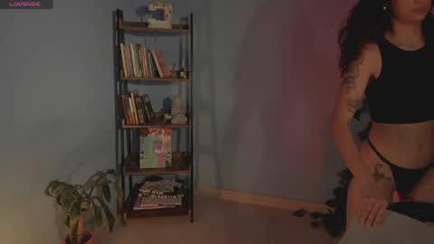 Snapshot of hera_069 chatting on 20, 4, 2026 Hello I am Valentina independent Colombian model I love sensuality and pleasure welcome online show from 20, 4, 2026