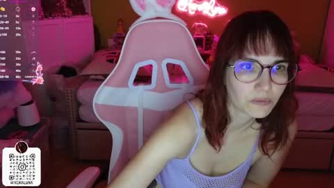 Snapshot of heraluna_ chatting on 3, 8, 2026 HeraLuna online show from 3, 8, 2026