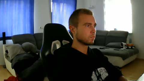 John Pearl online show from 10, 10, 2025