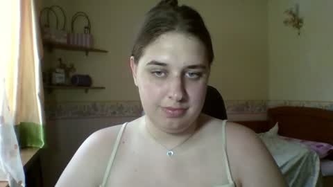 hess_luna_ online show from 27, 7, 2026