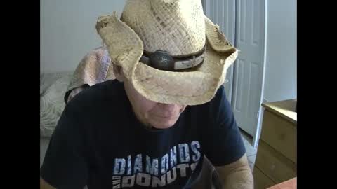 hewes1 online show from 15, 1, 2025