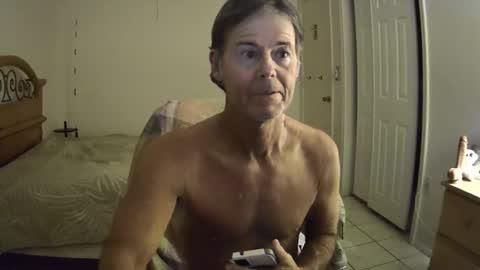 Snapshot of hewes1 chatting on 27, 2, 2026 hewes1 online show from 27, 2, 2026