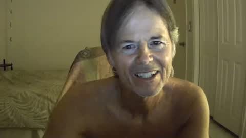 Snapshot of hewes1 chatting on 7, 3, 2026 hewes1 online show from 7, 3, 2026