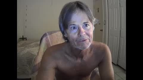 Snapshot of hewes1 chatting on 15, 4, 2026 hewes1 online show from 15, 4, 2026