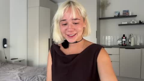 Snapshot of hey__lucy chatting on 9, 8, 2026 Lucy Nip slip shady online show from 9, 8, 2026
