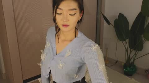 Snapshot of hey_herbal chatting on 15, 12, 2024 Audrey online show from 15, 12, 2024