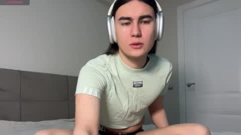 heyalena online show from 3, 2, 2026