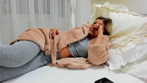Snapshot of heyheygrey chatting on 18, 1, 2025 Heyheygrey online show from 18, 1, 2025