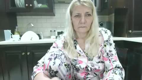 Snapshot of heyheygrey chatting on 24, 4, 2026 Heyheygrey online show from 24, 4, 2026