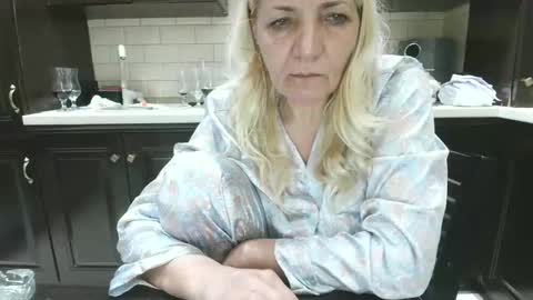 Snapshot of heyheygrey chatting on 10, 5, 2026 Heyheygrey online show from 10, 5, 2026